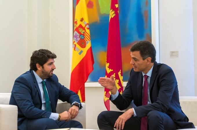 Fernando López Miras y Pedro Sánchez, en una reunión que mantuvieron ambos dirigentes en el Palacio de la Moncloa en septiembre de 2018