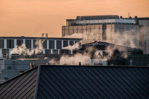 Photos illustrating greenhouse gas emissions in Brussels