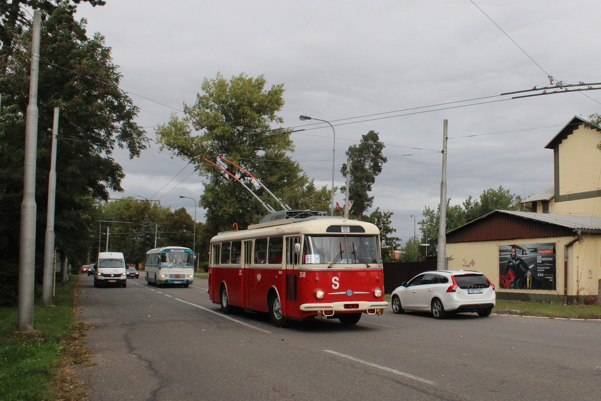 Škoda 9TrHT28 #358