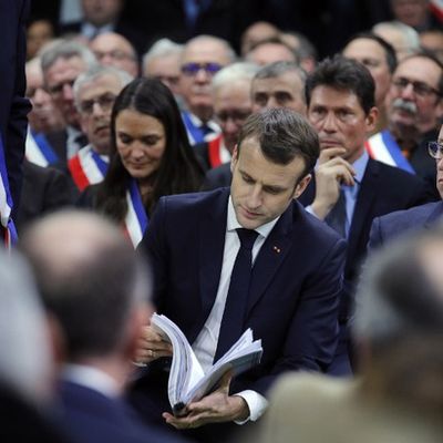 Le Président Emmanuel Macron lance le grand débat national