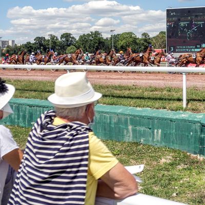 Le parcours de la flamme dans le Val-d'Oise se terminera à l'hippodrome d'Enghien-Soisy