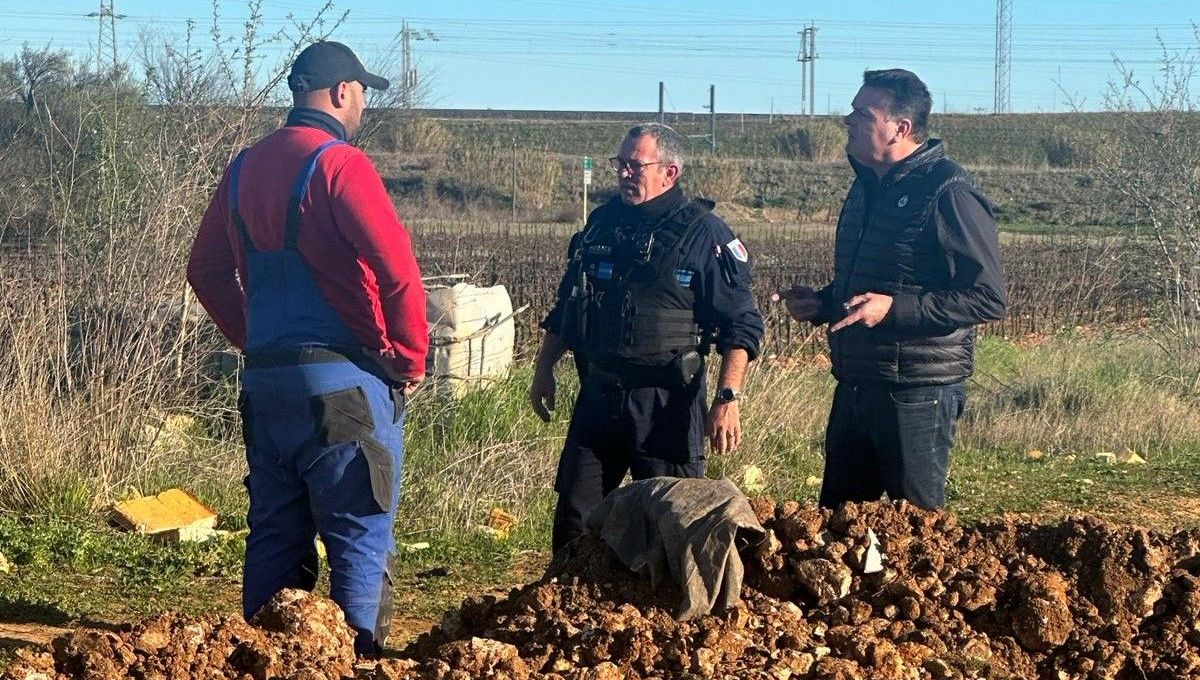 Le maire de Saint-Brès surprend l'auteur de dépôt sauvage en flagrant délit