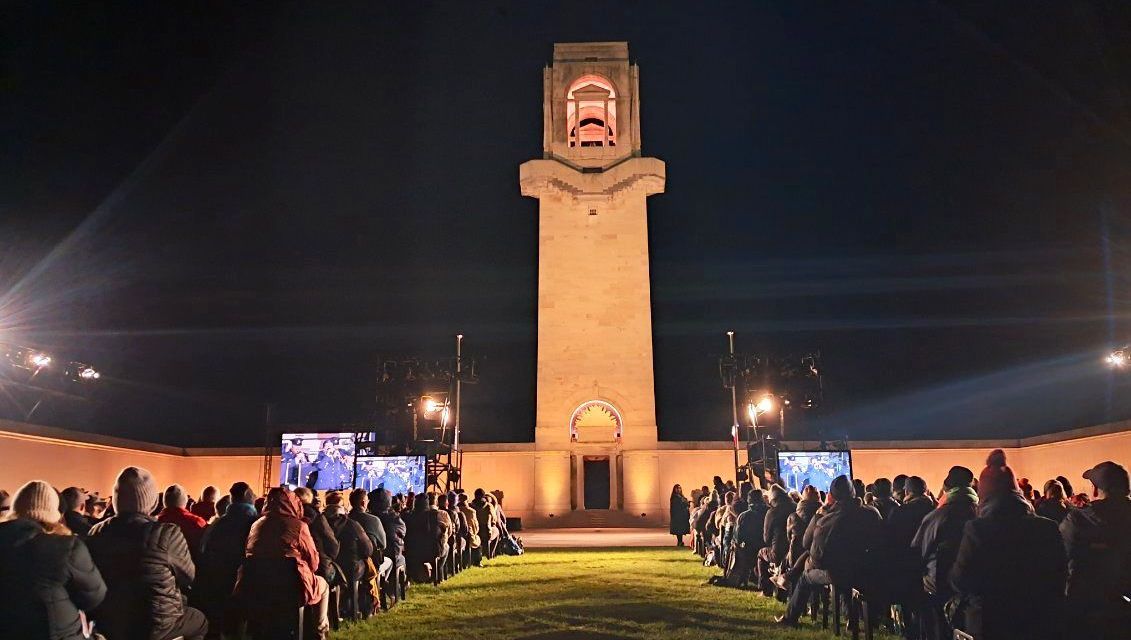 La cérémonie de l'aube s'est déroulé de 5h30 à 6h30.