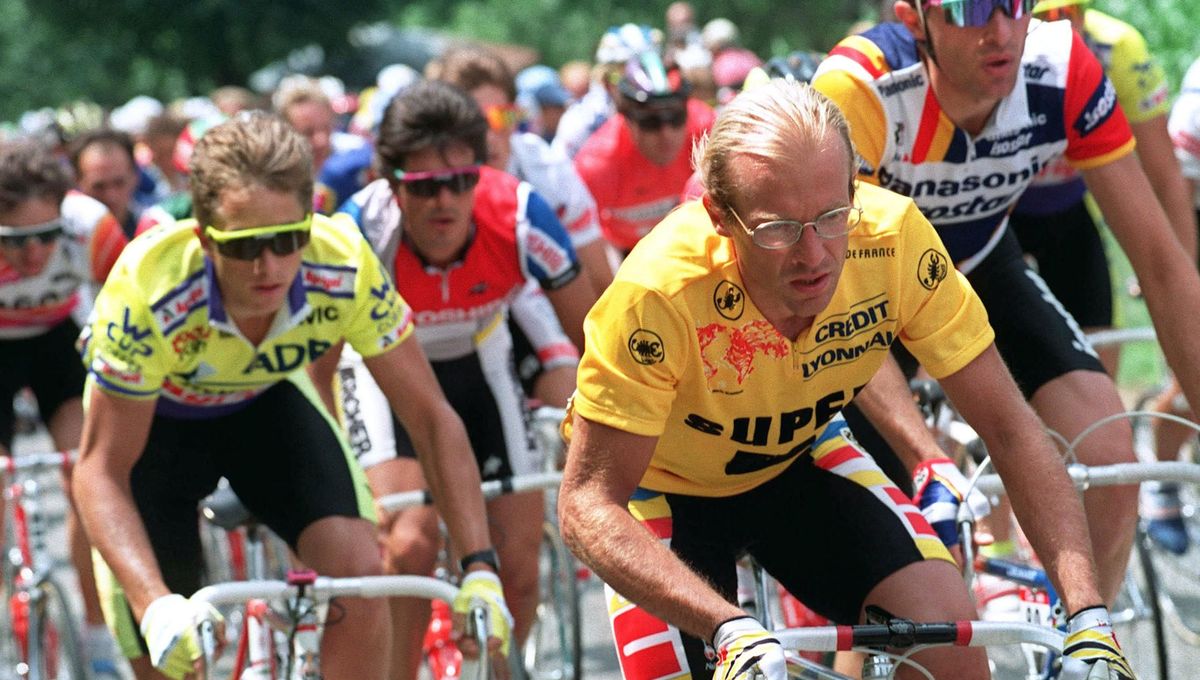 En 1989, Laurent Fignon avait pris le maillot jaune à Greg Lemond lors de l'arrivée à Superbagnères. Il l'avait porté le lendemain entre Luchon et Blagnac.