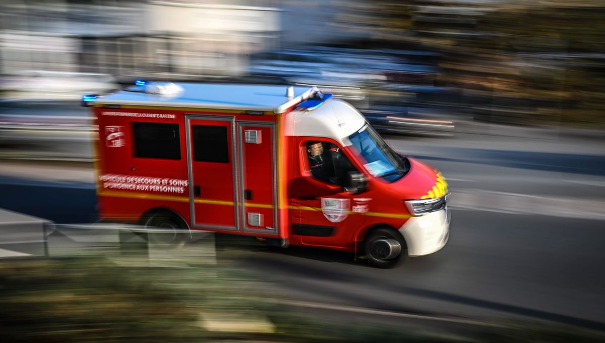 Un choc entre une moto et une voiture à Courçon (Charente-Maritime)