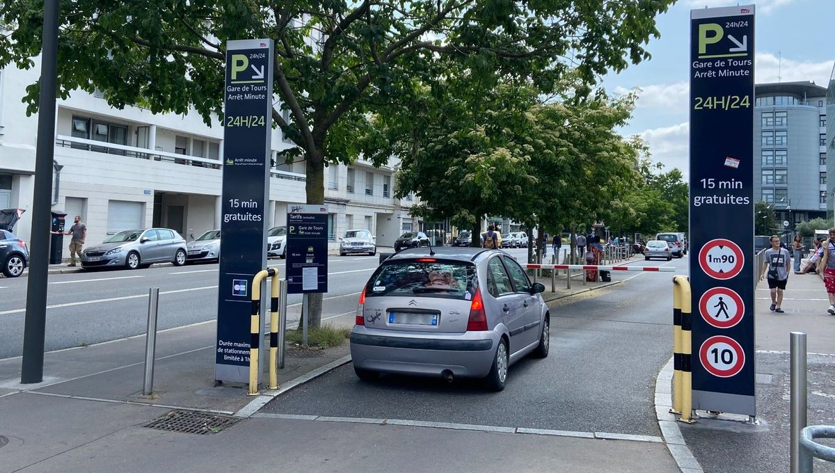 Le parking Édouard Vaillant, à Tours, est un lieu de rendez-vous privilégié pour les covoiturages.