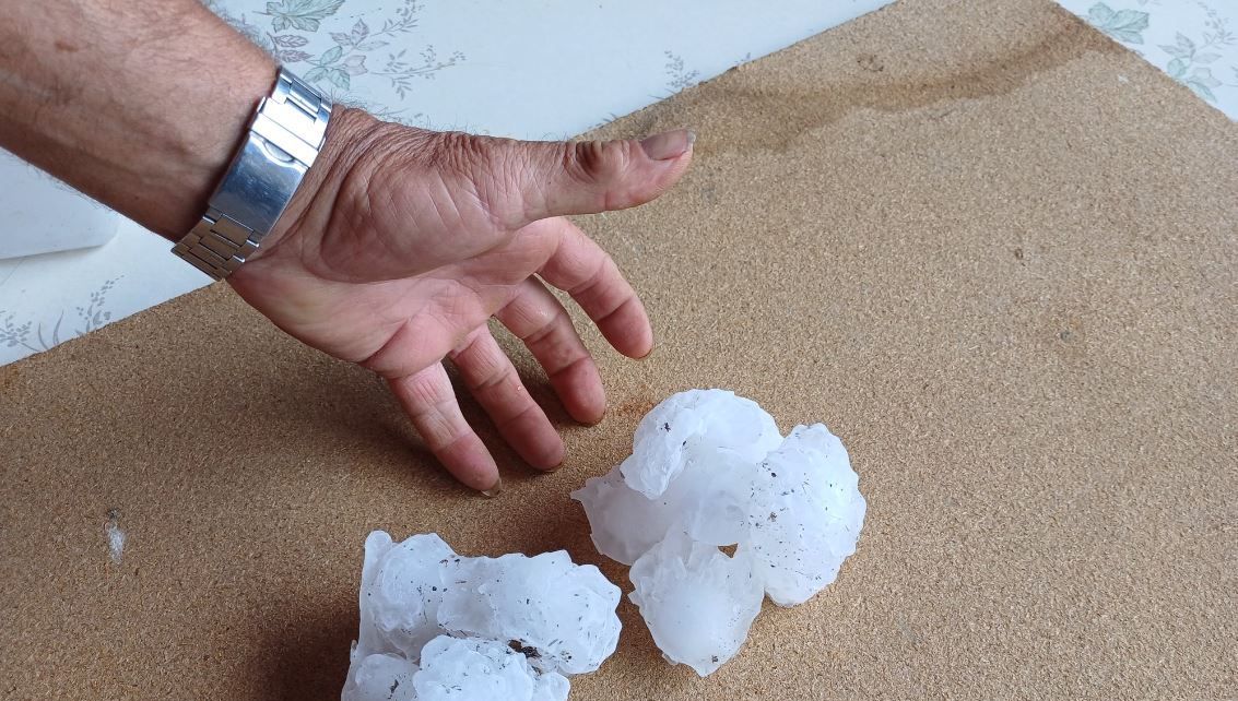 Des grêlons gros comme des balles de ping-pong sont tombés sur plusieurs communes du Saint-Gaudinois