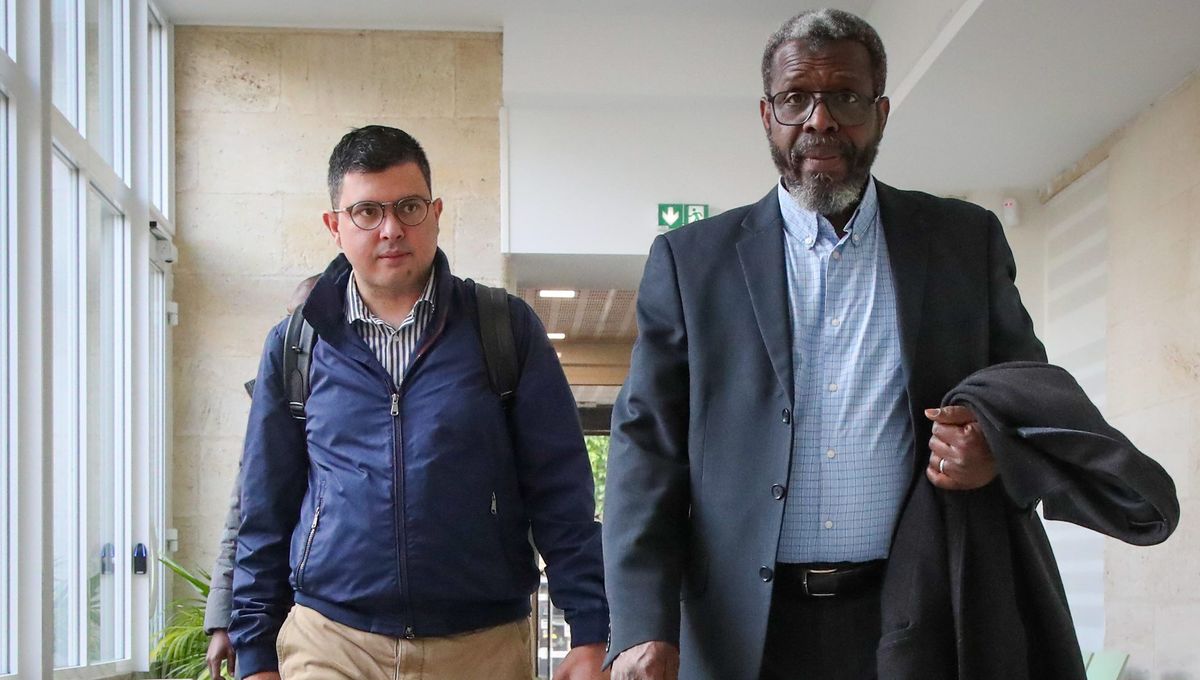 L'imam de Pessac, Abdouramane Ridouane, avec son avocat Maître Guez Guez