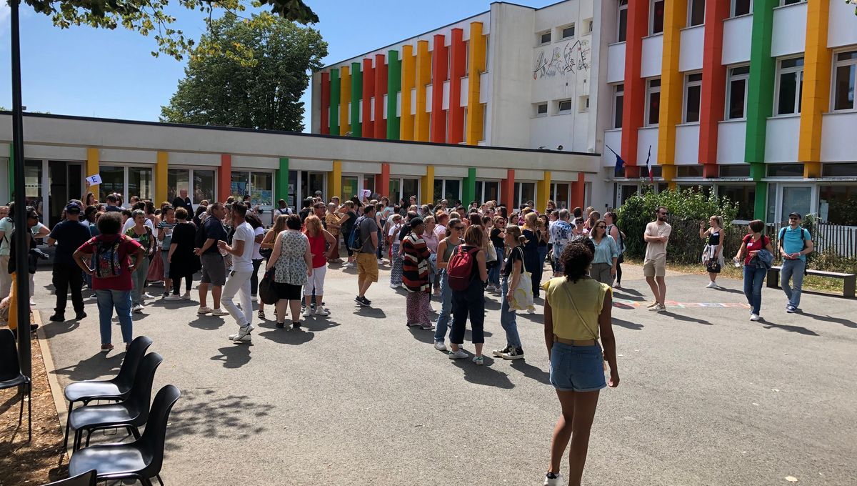 Ecole Charles-Perrault au quartier des Couronneries à Poitiers, image d'illustration