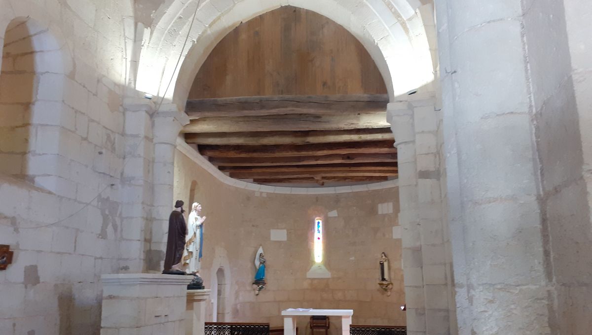 L'intérieur de l'église de Saint-Avit après restauration