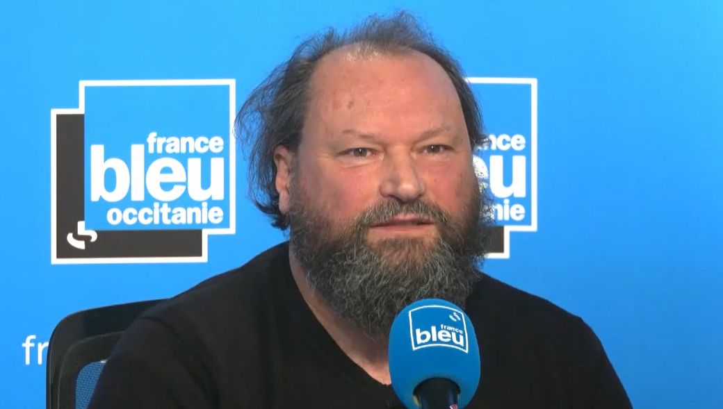 Maurice Lugassy, président de l'association culturelle juive d'Hébraica dans les studios de France Bleu Occitanie.