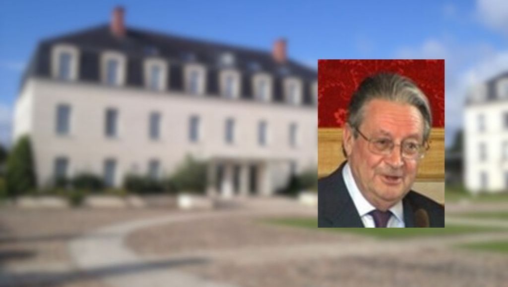 Pierre Consigny a été conseiller départemental  de l'Orne et maire de La Ferrière-Béchet