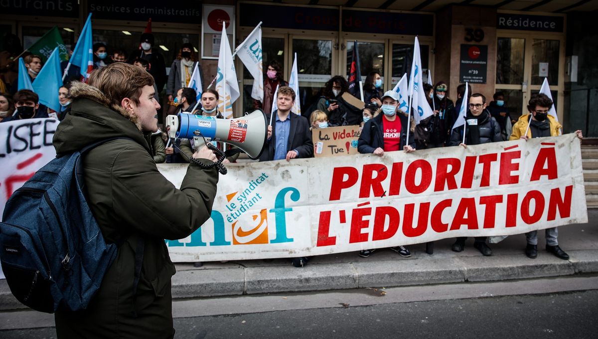 L'UNEF appelle à manifester ce samedi à Toulouse contre le "coup de force et le déni de démocratie" d'Emmanuel Macron