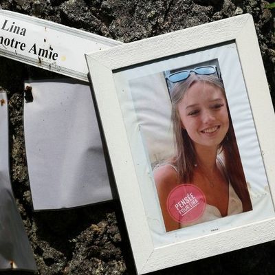 Le portrait de Lina, accroché à un arbre près du lieu de sa disparition.