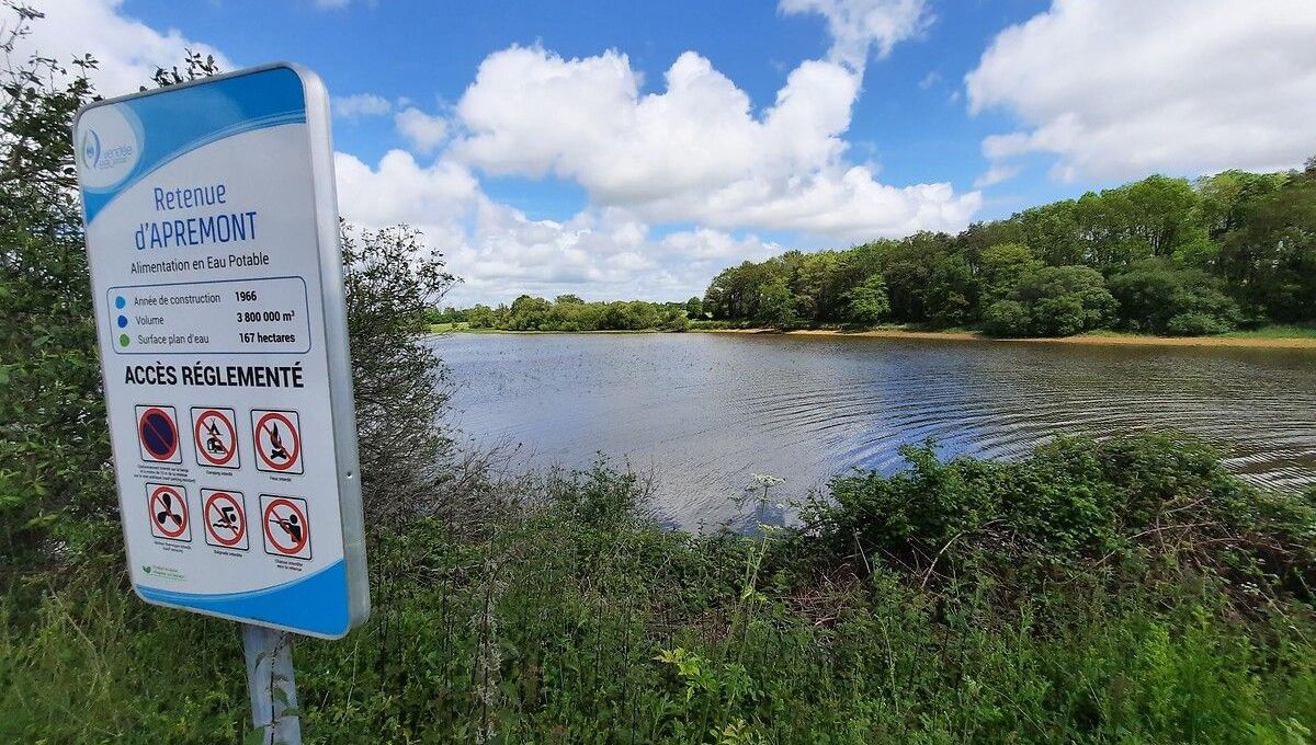 Retenue d'eau d'Apremont en Vendée