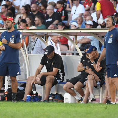 Le staff de l'USAP autour de Franck Azéma