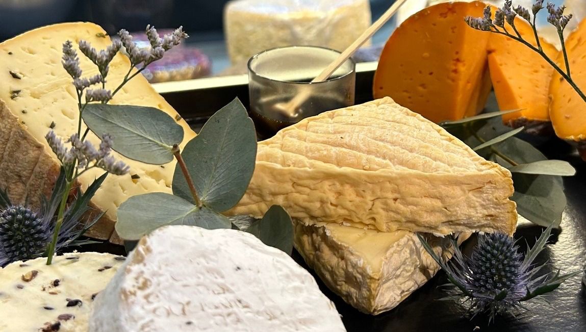 Le plateau de fromages, un incontournable des tables françaises