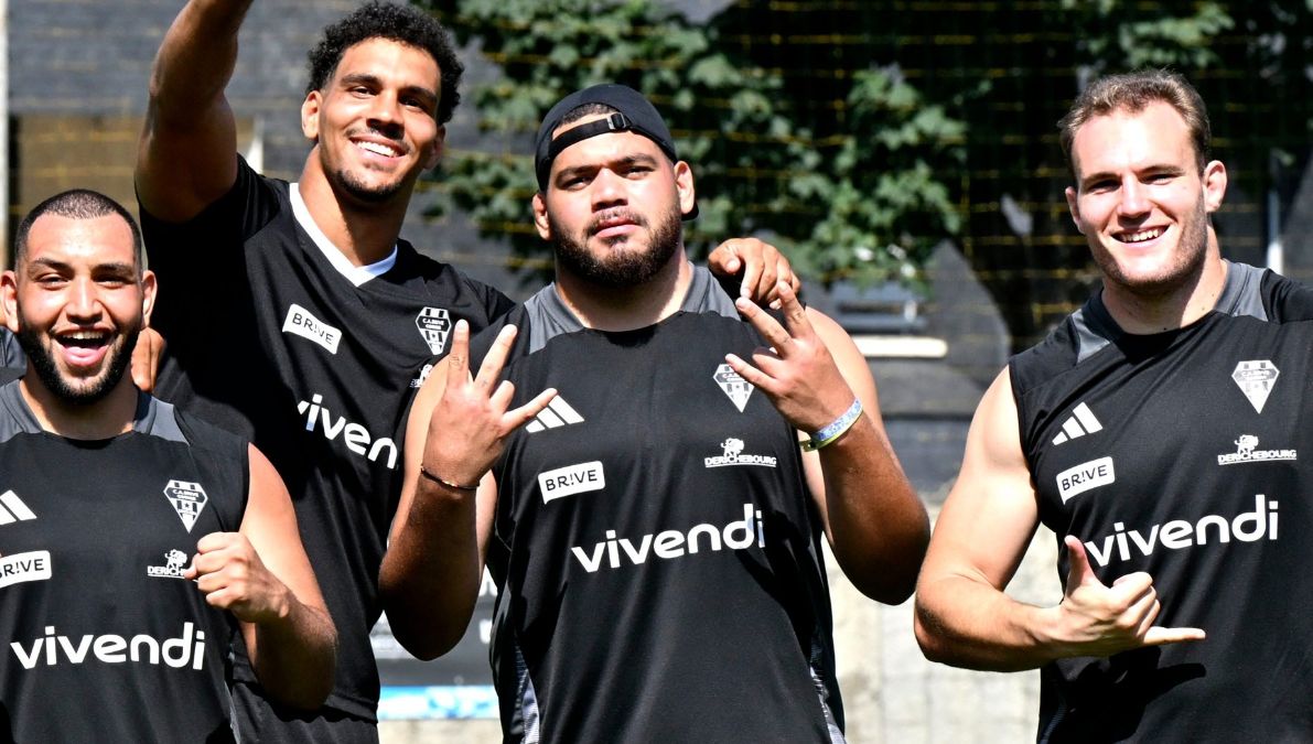 Henzo Kiteau (au centre) en stage l'été dernier à St-Lary, avec ses nouveaux coéquipiers du CA Brive