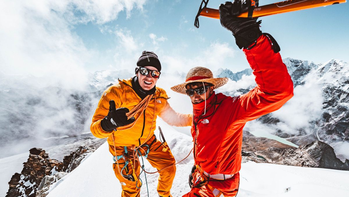 Mathis Dumas, qui vit en Haute-Savoie, a été le guide du youtubeur Inoxtag pour son ascension de l'Everest.