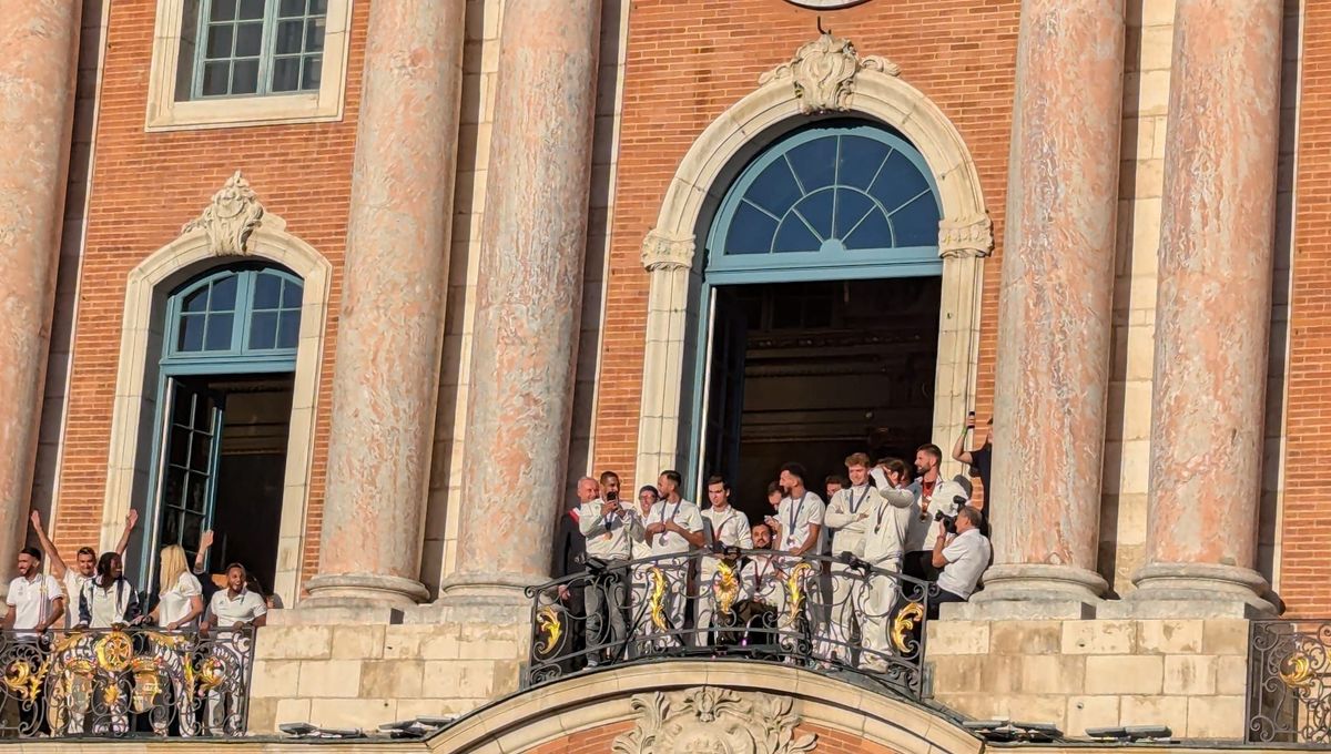 Les stars des JO à Toulouse au balcon du Capitole