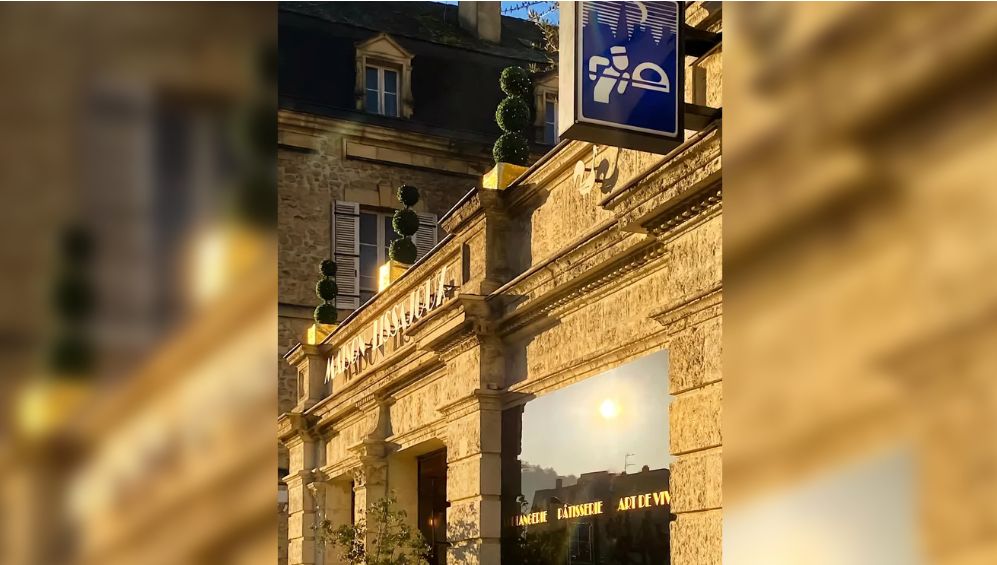 La maison Lissajoux a ouvert au mois d'août 2020, en plein covid dans les locaux d'une ancienne banque de Sarlat.