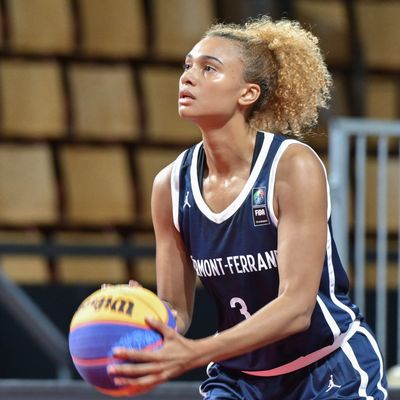 Eve Wembanyama est internationale de basket 3X3 et la grande sœur de Victor