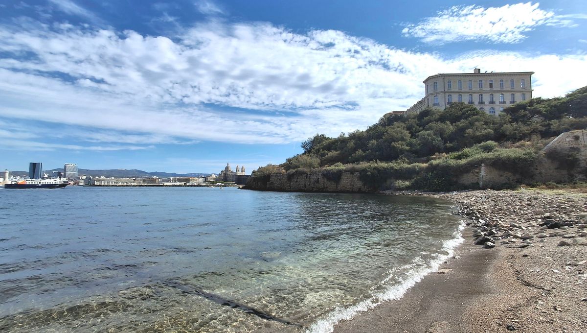 L'anse du Pharo est actuellement inaccessible au public