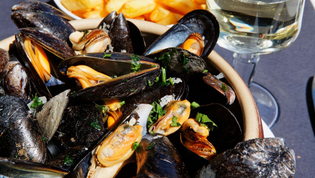 moules, frites et vin blanc. On aime bien !