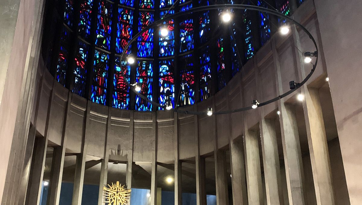 L'église Sainte-Thérèse de Metz, nommée "la cathédrale de béton"