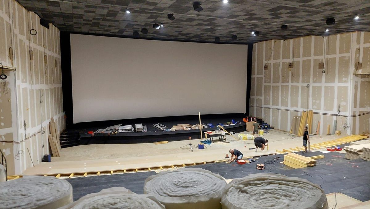 La grande salle 1 du cinéma CGR de Saint-Saturnin sera entièrement refaite