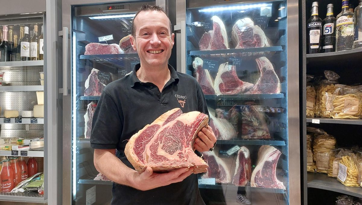 Cédric Castaing dans sa boucherie cours Lamarque