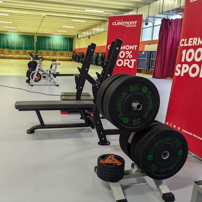 La nouvelle salle de musculation de la maison des sports de Clermont-Ferrand à destination des clubs féminins de handball et de volley-ball.