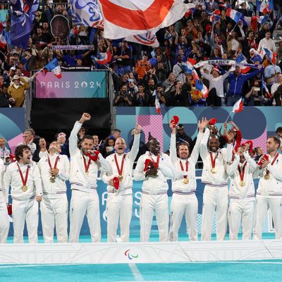 L'équipe de France de cécifoot, championne paralympique lors des Jeux de Paris.