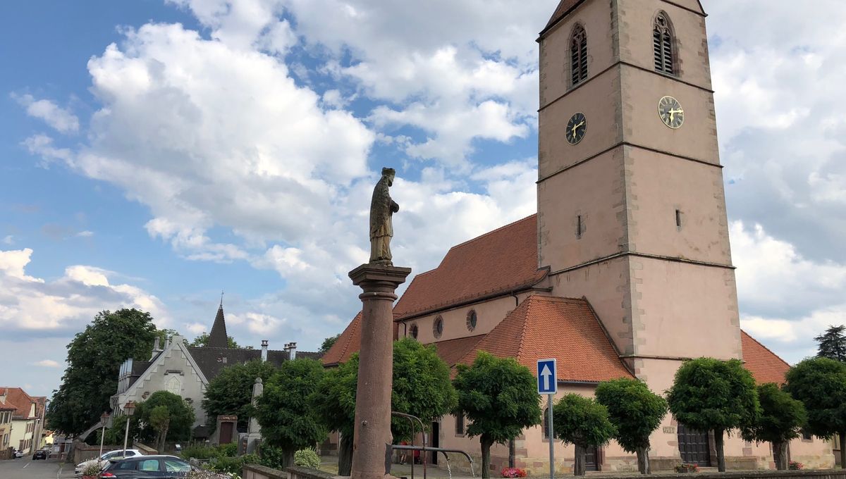 La fontaine de Wattwiller et son église du 6e siècle