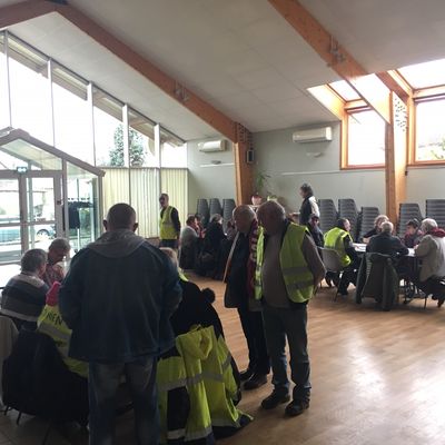 A Blond ce samedi une quarantaine de personnes ont participé à la rencontre organisée par les gilets jaunes de Bellac et Saint-Junien dans le cadre du Grand Débat National