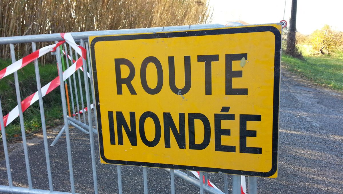 De nombreuses routes inondées jeudi matin en Loire-Atlantique et en Vendée