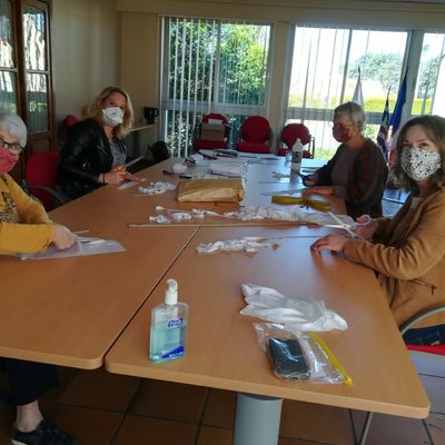 Préparation en mairie de Brains avant la distribution des masques