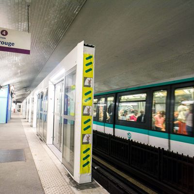 Les luminaires de SFEL éclaireront les 23 stations de la ligne 4 du métro parisien actuellement en cours de modernisation.