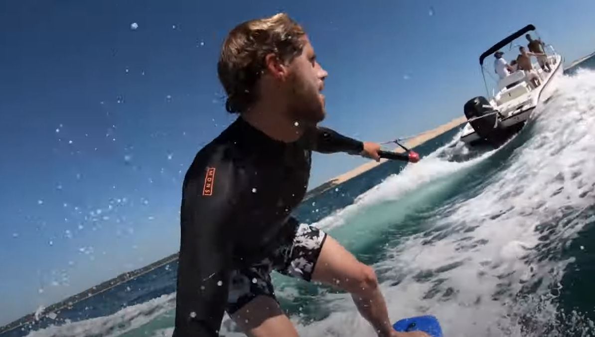 Une session wake-board sur le bassin d'Arcachion avec Maxime Castillo, comme si on y était.