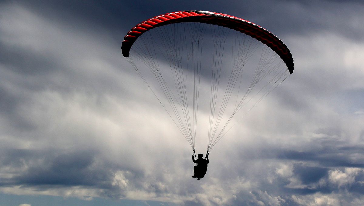 Une monitrice de 40 ans a été gravement blessée dans un accident de parapente en tandem mercredi soir.