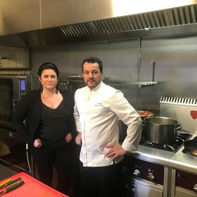 Karine et Christophe Nguyen Van Kh, gérants du Vieux Relais à Auxelles-Bas, ont dû boucler les commandes pour le Nouvel An face à la demande trop élevée