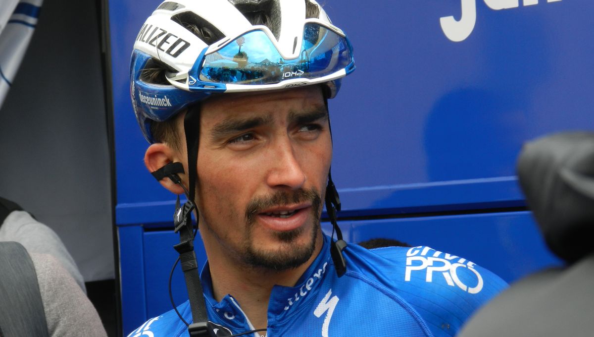 Julian Alaphilippe à l'arrivée de la première étape du Critérium du Dauphiné 2019. Jussac (Cantal), 9 juin 2019.