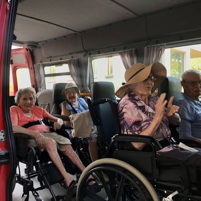 Sortie au Mont Sainte-Odile pour ces résidents de l'Ehpad des des Missions Africaines à Saint-Pierre, dans le Bas-Rhin