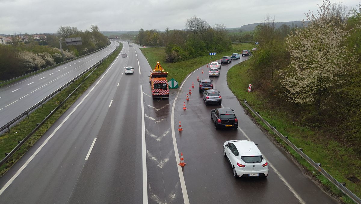 Deux véhicules sont entrés en collision ce lundi sur l'A31, près de Pont-à-Mousson.