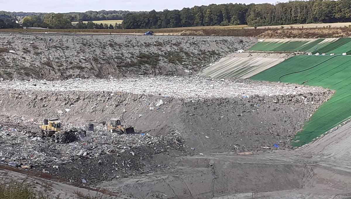 Un des casiers en cours d'exploitation au centre d'enfouissement des déchets de Retzwiller géré par le groupe Suez.