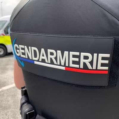 Les gendarmes recherchent le conducteur qui a pris la fuite 