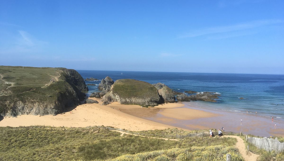 Une partie du GR 340 de Belle-Ile-en-Mer au niveau de Donnant.