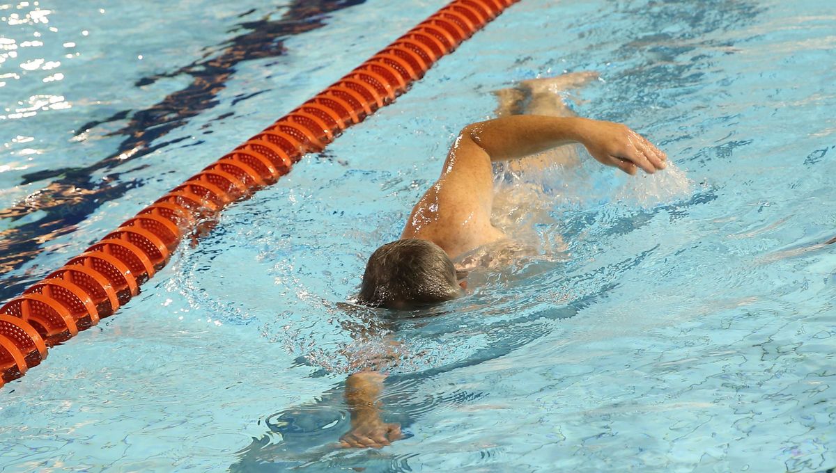 Des travaux de réparation sont nécessaires avant de rouvrir la piscine.