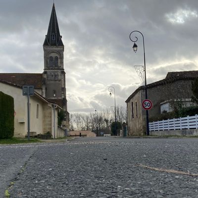 L'un des automobilistes s'est arrêté juste devant chez lui pour aller prendre un couteau. 