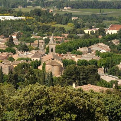 Villes-sur-Auzon, 1.300 habitants, près du Ventoux 